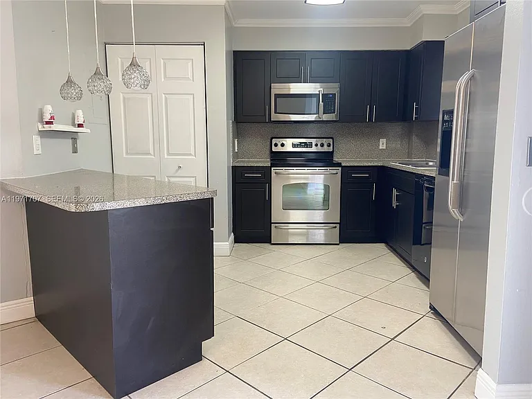 6155 NW 186th St #308 — Photo 5