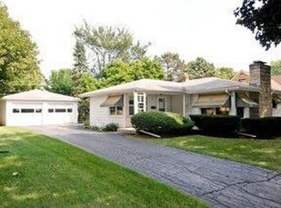 36 Park Ave, Cary, IL 60013