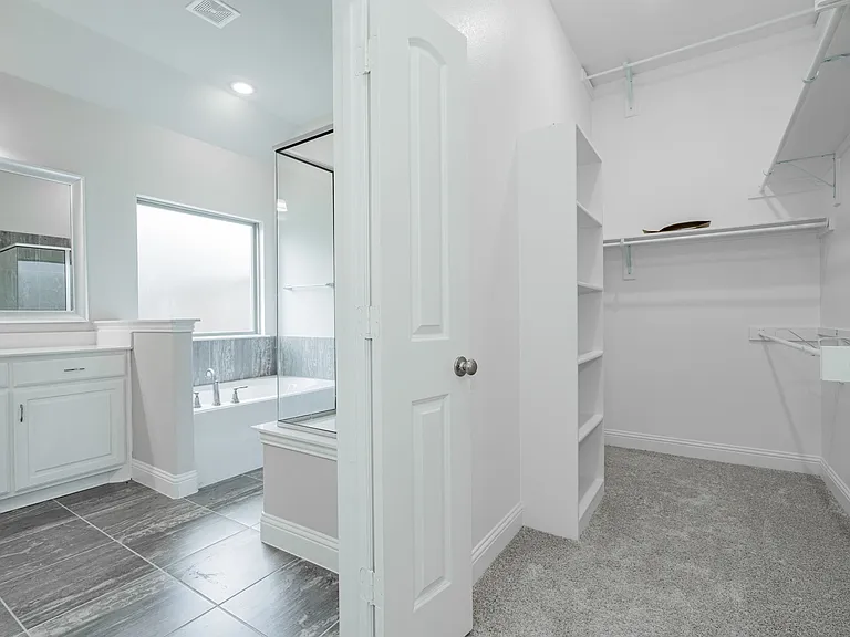 524 Crabapple Dr — Photo 15