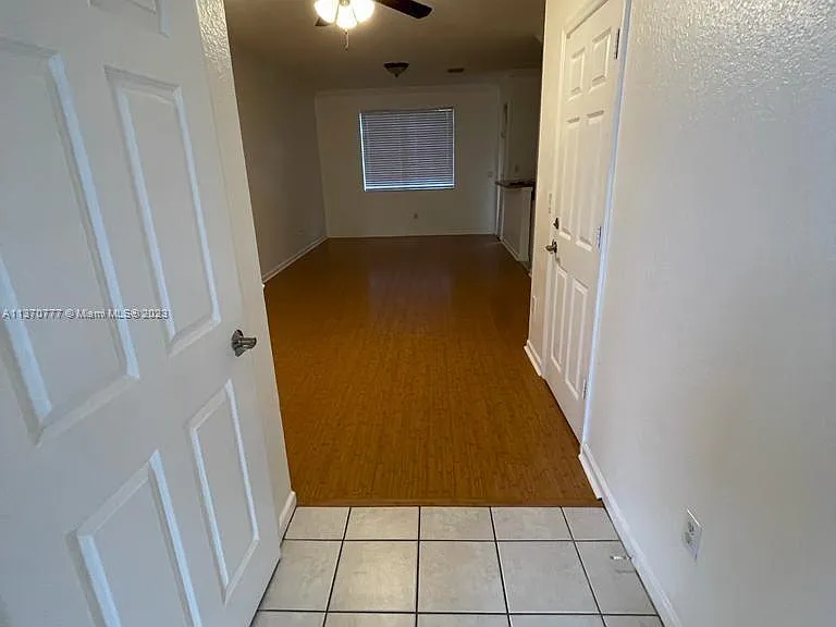2020 Freeport Dr #2020 — Photo 4