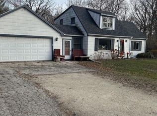 W220N5264 Town Line Rd, Menomonee Falls, WI 53051