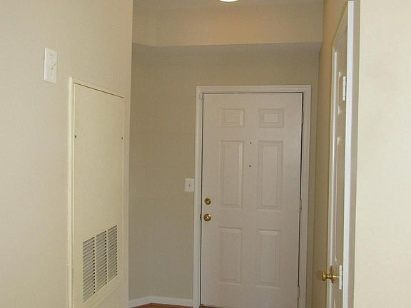5th image of 5908 Founders Hill Dr Unit 201