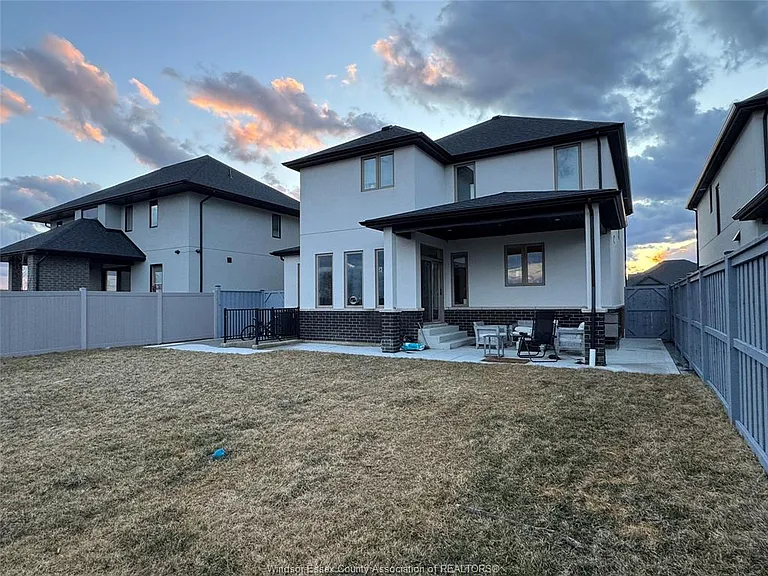 365 Christine Ave — Photo 36