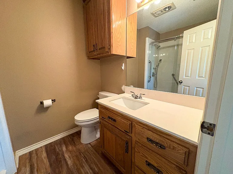 811 S Houston St — Photo 12