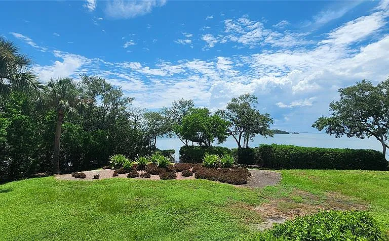 1515 Pinellas Bayway S #62 — Photo 29
