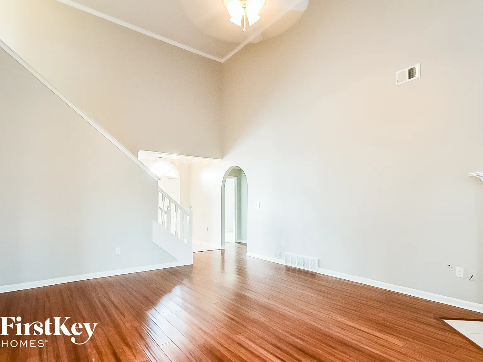 4 bed, 3.5 bath, 2433 sqft, $2,720 — Photo 4
