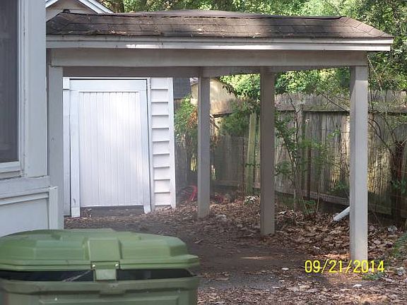3rd image of 1064 Whitehaven Ln