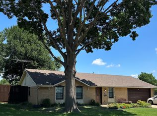 2703 Canary Cir, Mesquite, TX 75149