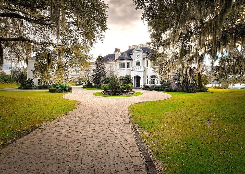 1st image of 405 Canterwood Dr