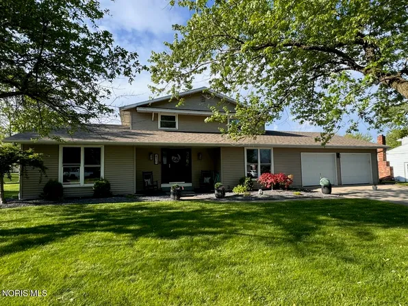 410 Patrick Ct, Bryan, OH 43506