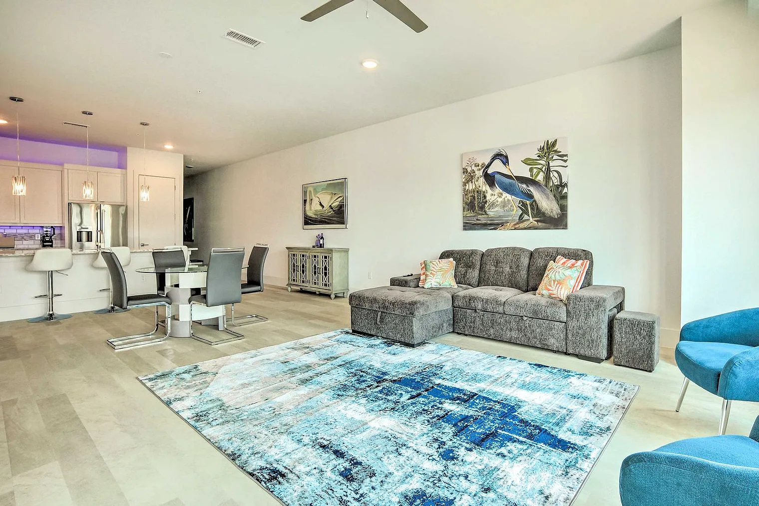 3 bed, 3.0 bath, 1872 sqft, $8,451 — Photo 2