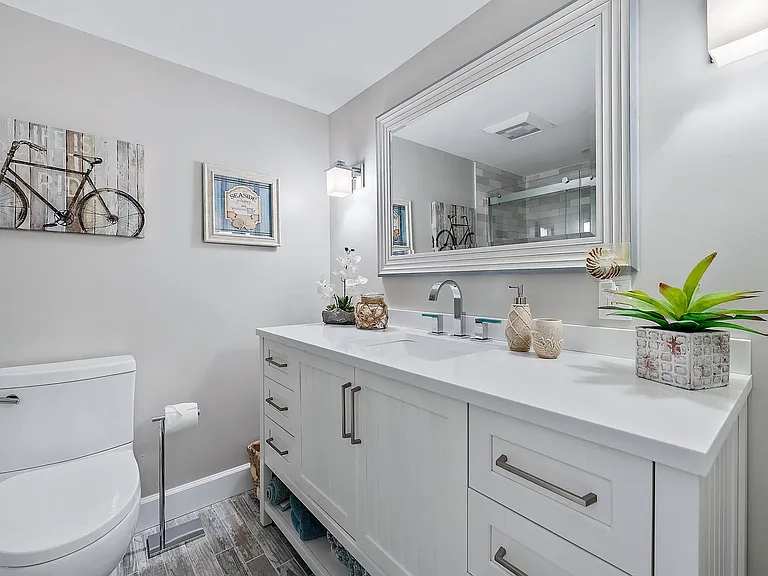176 Helios Dr #606 — Photo 40