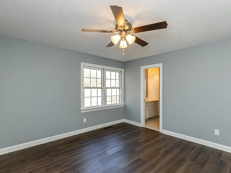 1601 Homestead Rd — Photo 17
