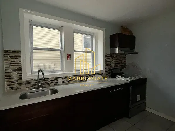 132 N Grove St #66, East Orange, NJ 07017