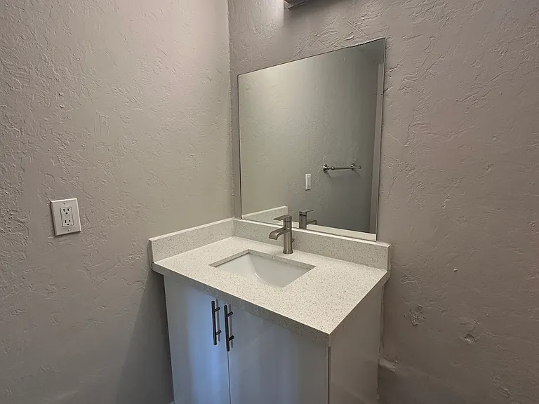3763 NW 4th Ave #5 — Photo 18
