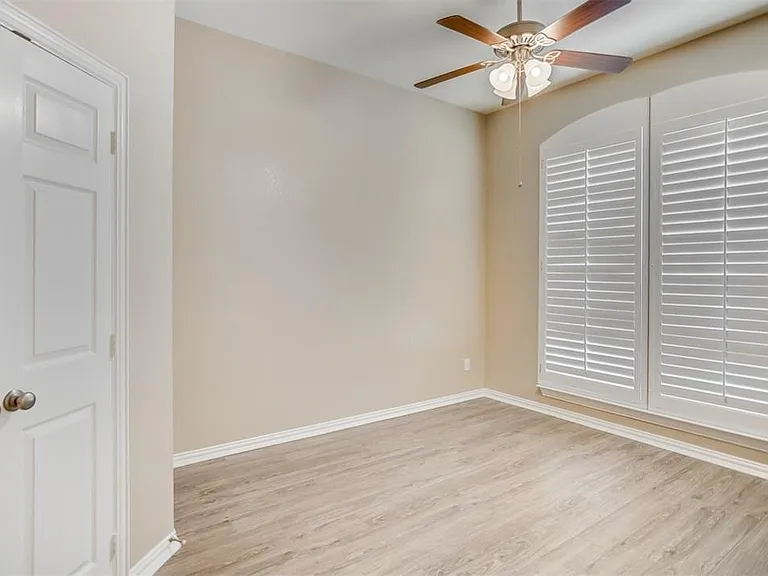 4513 Rock Creek Ln — Photo 19