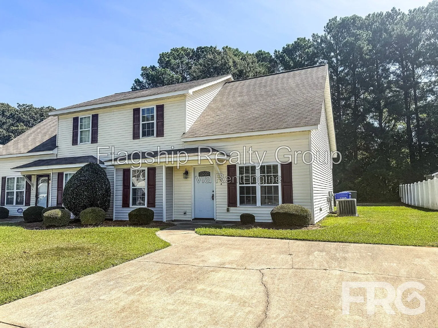 3 bed, 3.0 bath, 1382 sqft, $1,800 — Photo 2