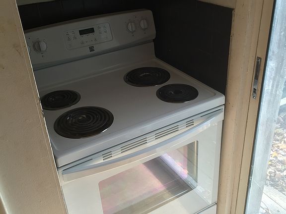 3rd image of 432 W 4th Ave
