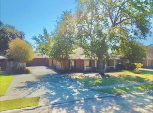 2717 Elizabeth St, Port Neches, TX 77651