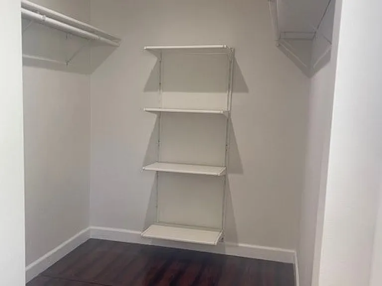 10539 Tinker Ave — Photo 5