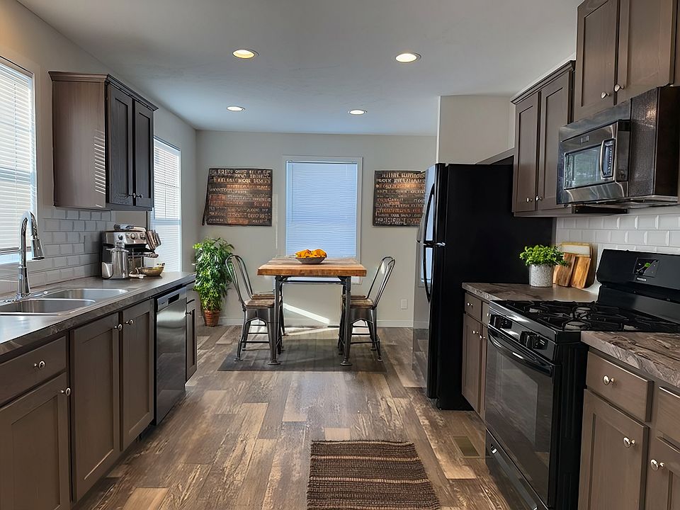 1st image of 38000 Le Chateau Blvd #583