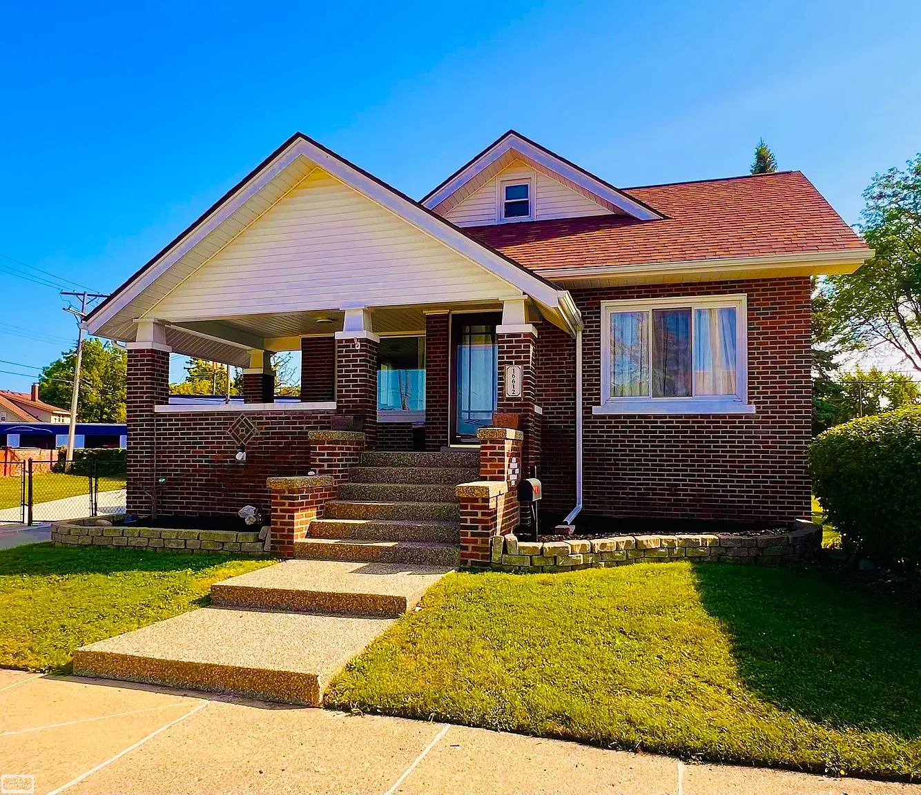 16612 Rosemary Ave photo 1