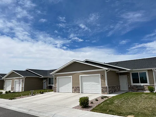 Floor plan Single level with attached garage included
