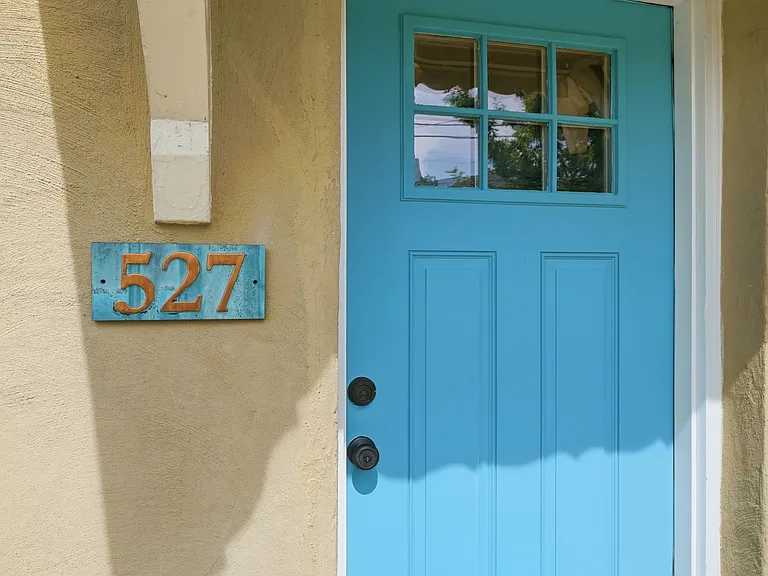 527 Stevenson St — Photo 8