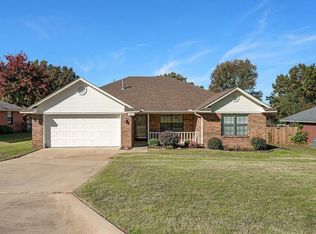 1617 Hunter Hill Dr, Van Buren, AR 72956
