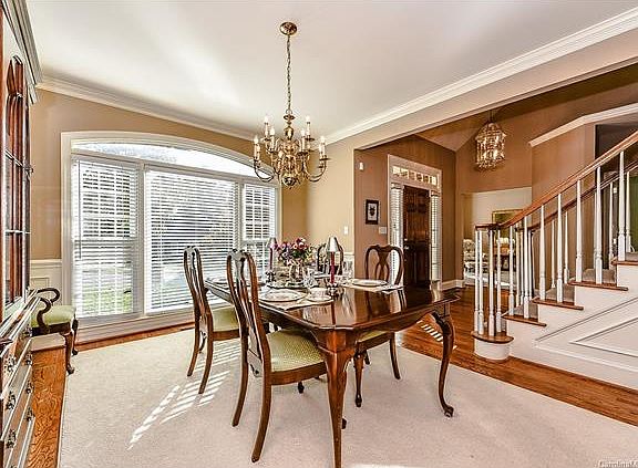 3rd image of 6715 Rea Croft Dr