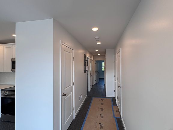3rd image of 342 Beach 46th St Floor 1
