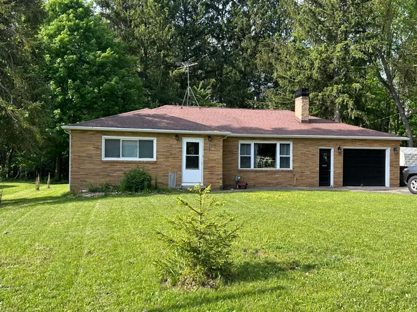 318 E Cass St, Bangor, MI 49013