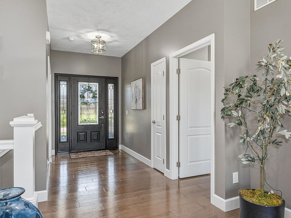 52039 Kern Dr, Three Rivers, MI 49093 | MLS #26012882 | Zillow