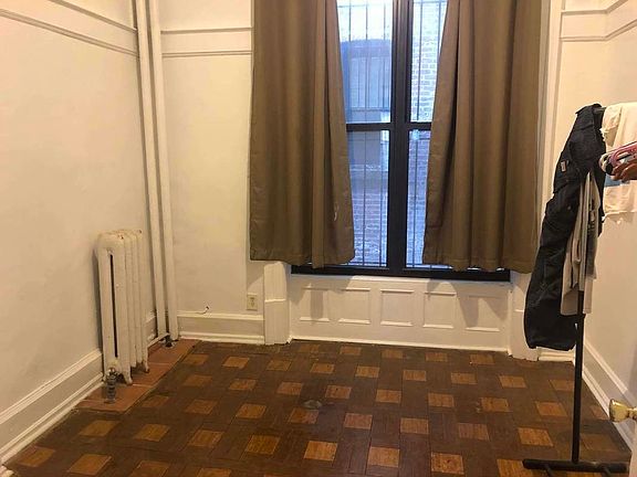 5th image of 1143 Dean St #1