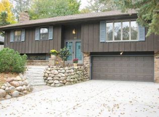 10424 Johnson Ave S, Bloomington, MN 55437