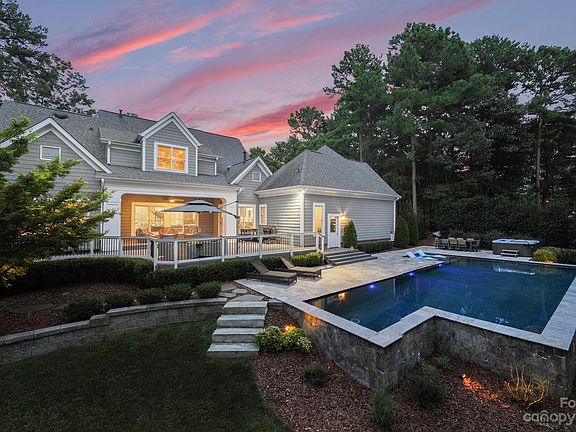 2nd image of 141 Stonewall Beach Ln