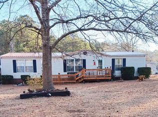 738 Old Church Rd, Swansboro, NC 28584