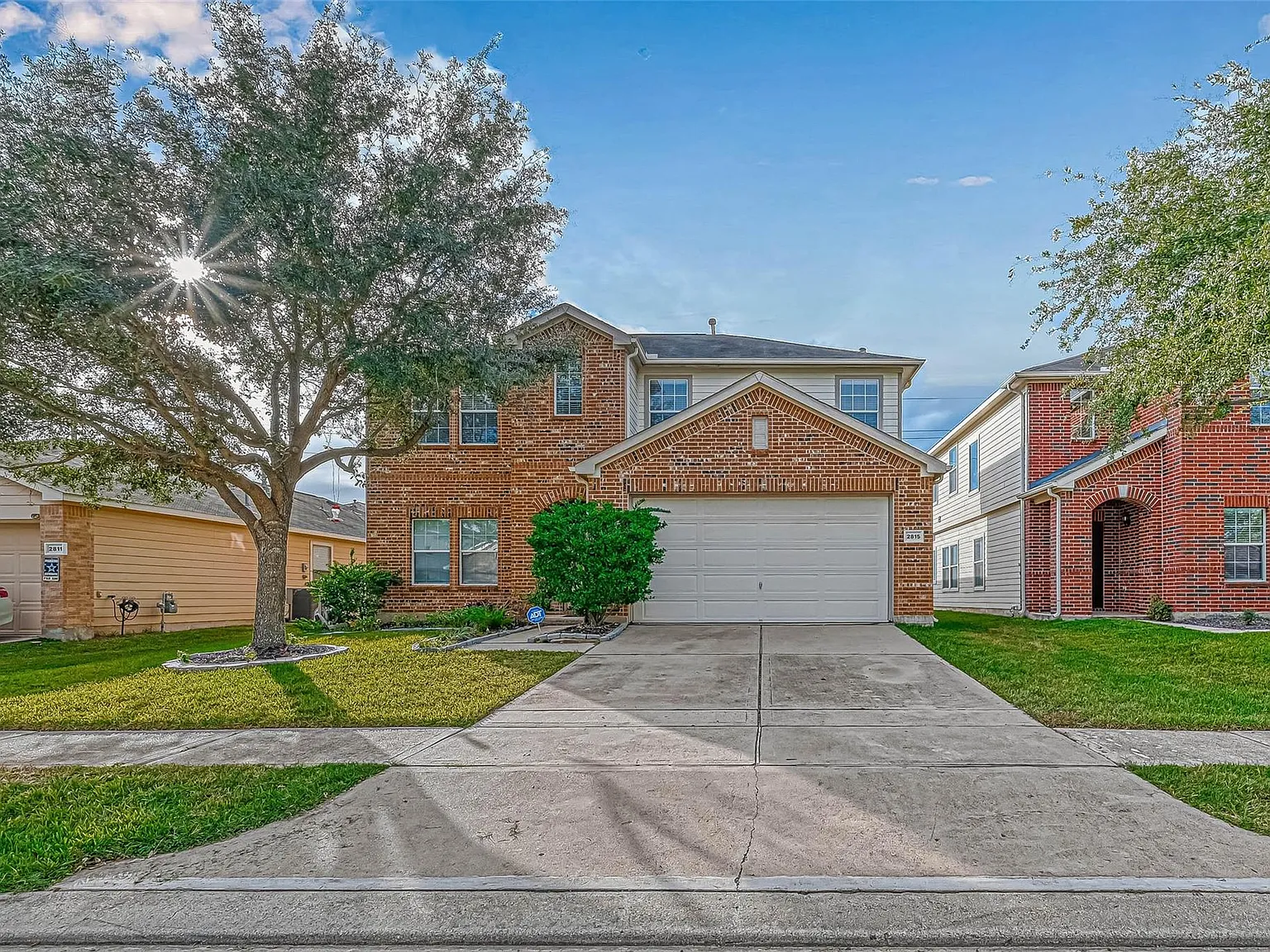 4 bed, 2.5 bath, 2957 sqft, $2,350 — Photo 4