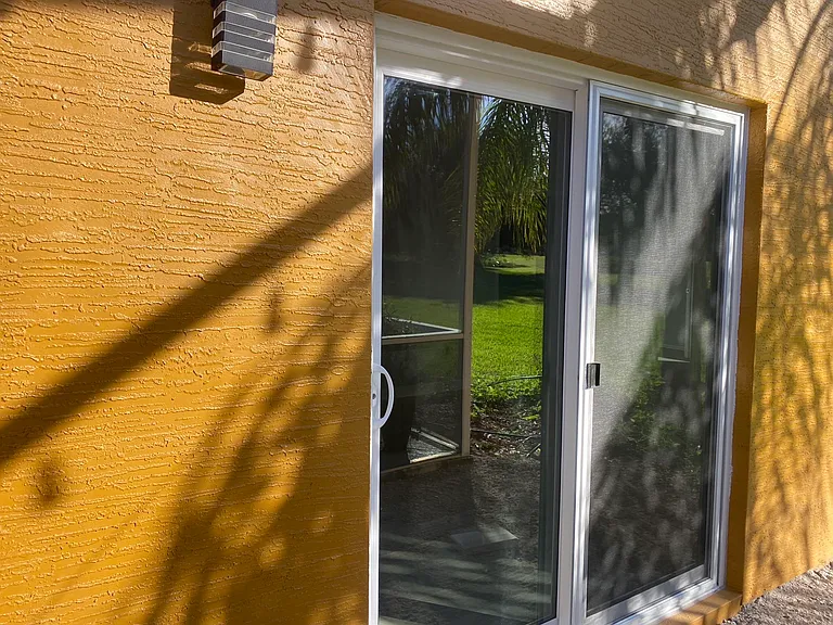 628 Hills Blvd #1 — Photo 11