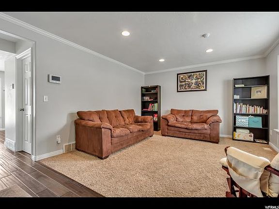 2nd image of 3903 N Davencourt Loop