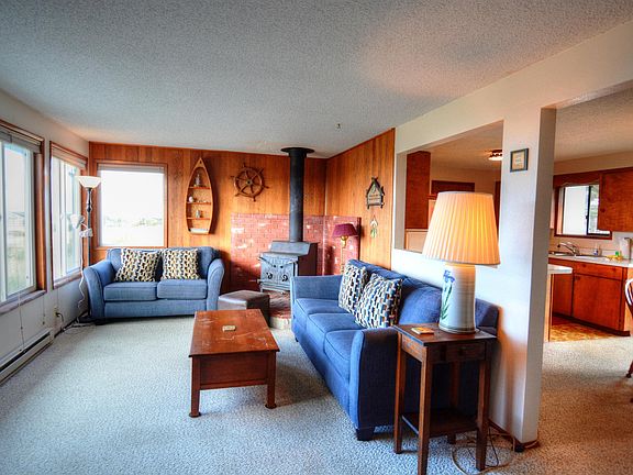 4th image of 2609 NW Oceania Dr