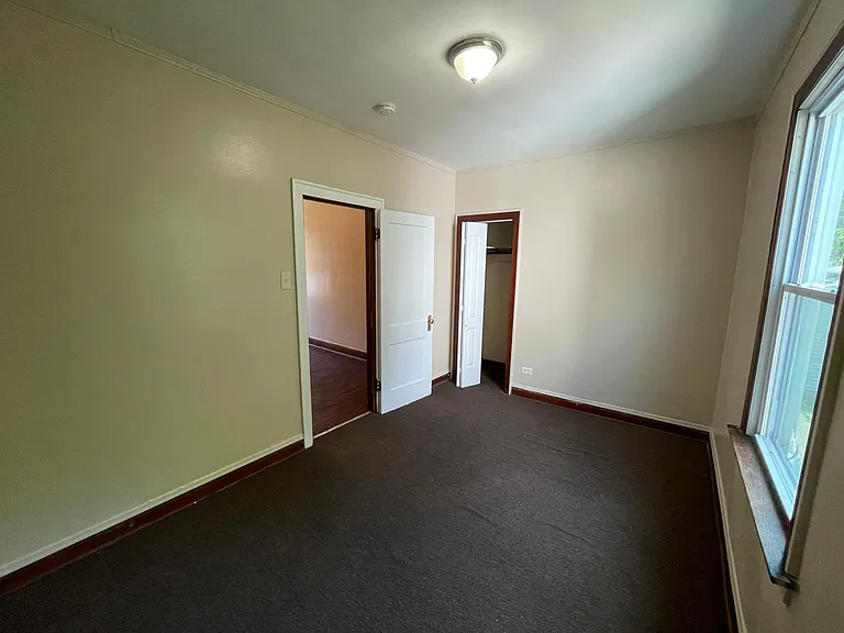 8620 S Marquette Ave #1R — Photo 6