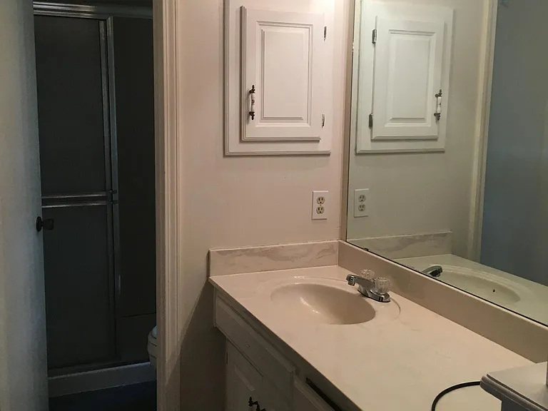 6316 Charlotte St — Photo 16