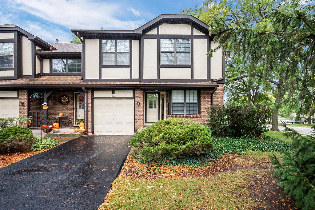 220 Glen Ridge Ln #1 photo 1