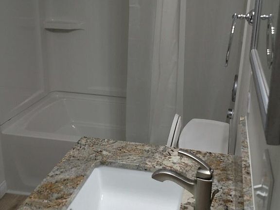 3rd image of 1944 Broadway APT 5