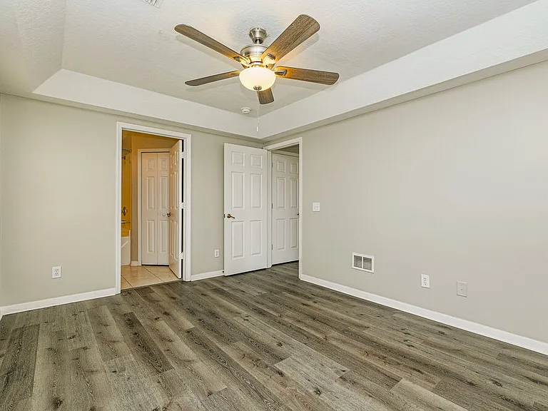 1818 Horsechestnut Ct — Photo 8