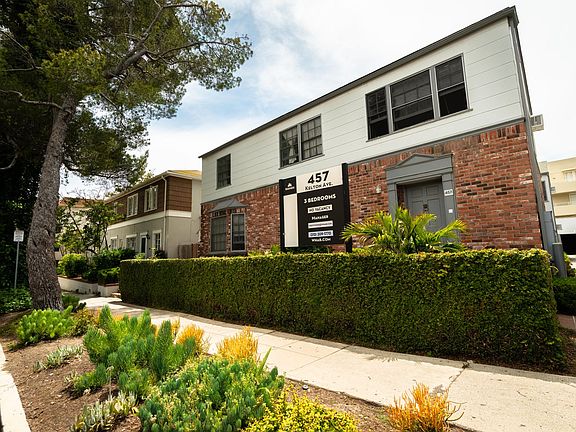 2nd image of 457-459 Kelton Ave #3B-1Ba-995Sqft