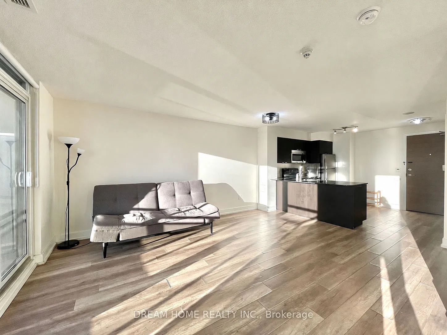 2 bed, $2,450 — Photo 4