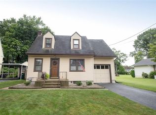 706 Stones Crossing Rd, Easton, PA 18045