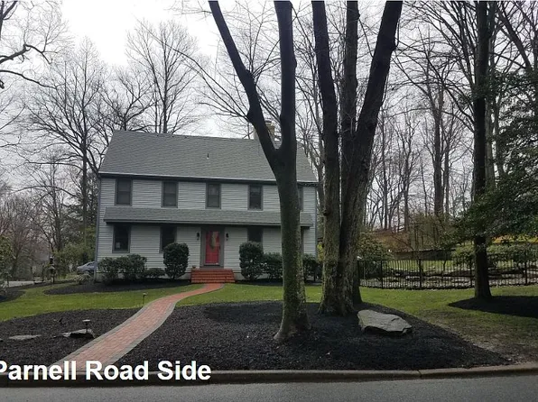 2 Thackery Ln, Cherry Hill, NJ 08003